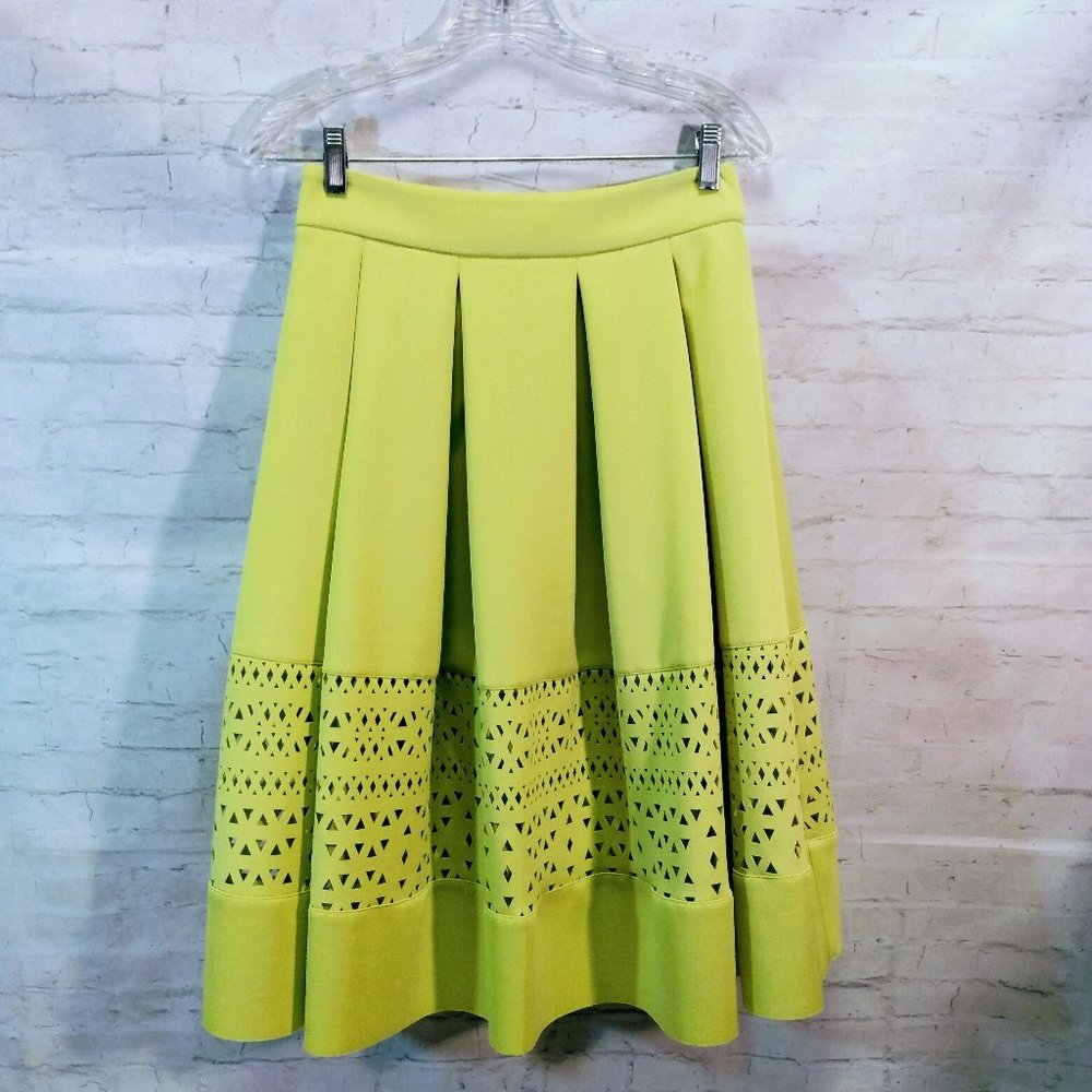 NWOT ASOS Chartreuse Skirt w/Wide Pleats and Perforated Hemline Size 6